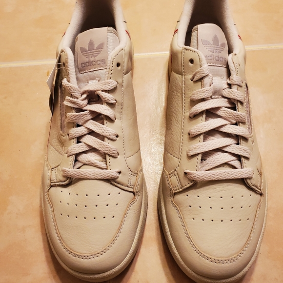 ADIDAS - Picture 4 of 4